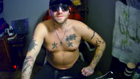 livingpuddle online show from December 4, 6:53 am