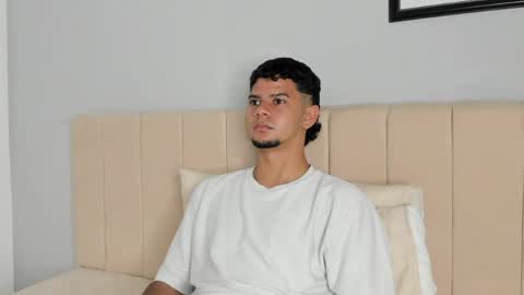 logan online show from April 12, 4:04 am