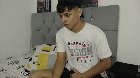 loganjhonson19 online show from April 16, 4:01 am