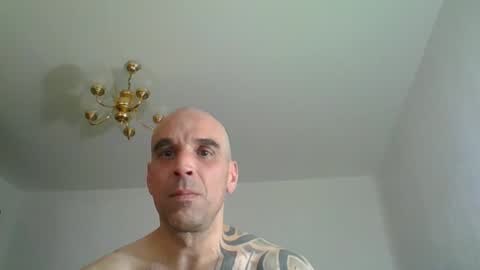 lolotatto online show from April 1, 5:10 pm