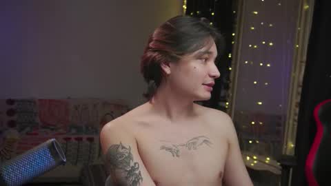 lovelydany3 online show from February 3, 12:19 am