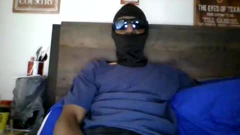 lovenylontoesonu online show from May 16, 7:01 pm