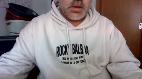 lover010983 online show from January 7, 12:32 pm