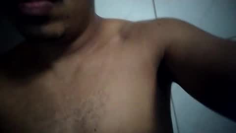 lucasjdss390 online show from May 13, 10:34 am