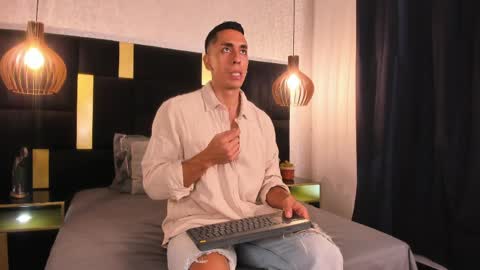 Lucio online show from March 31, 11:56 am