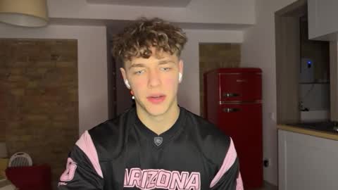 lukedesirable online show from March 6, 7:11 pm