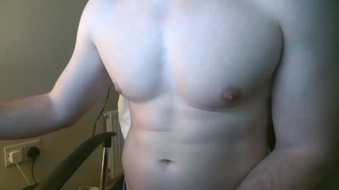 lvyeegrd online show from March 27, 8:54 pm