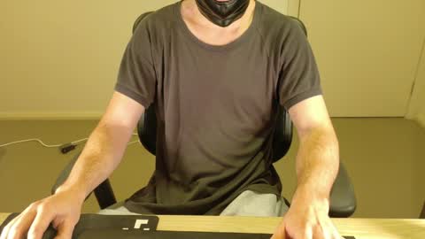 lxgxnd99 online show from May 23, 2:44 pm