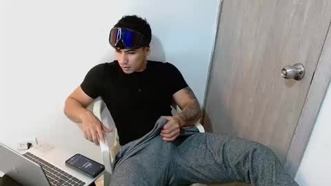 MICHAEL online show from March 14, 5:14 am