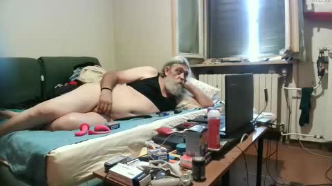 maax1970 online show from September 13, 9:43 am