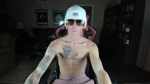 machinecumkelly69 online show from February 18, 4:54 am