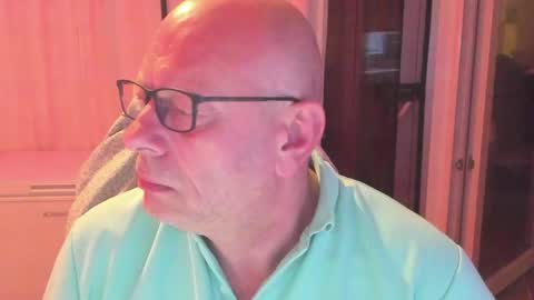 Andy online show from April 4, 10:51 pm