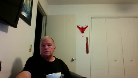 mackdocc001 online show from April 15, 6:52 pm