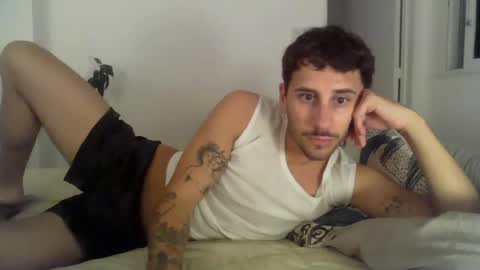 maggicboy29 online show from March 26, 2:26 am