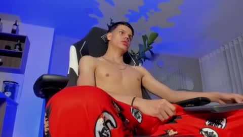 MAICOL  online show from February 3, 6:22 am