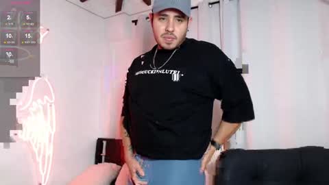 maison_xmed online show from April 13, 7:25 pm