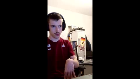 male20y online show from June 10, 9:37 pm