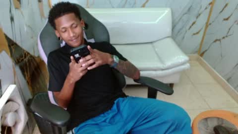 man_sant11 online show from April 2, 4:04 pm