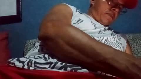 mandrilo7379 online show from April 21, 5:57 am