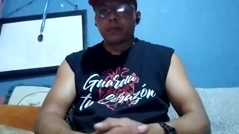 mandrilo7379 online show from April 19, 7:19 am