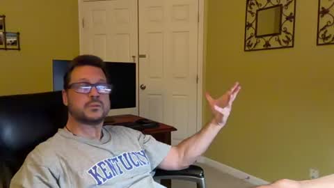 mankav73 online show from July 30, 2:44 am