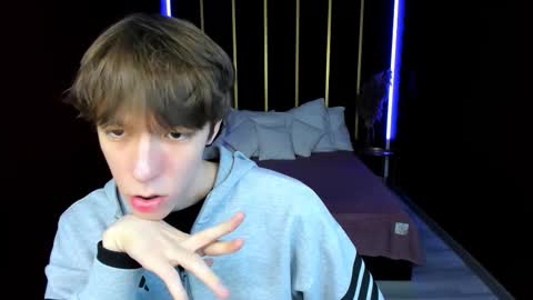 Mark online show from March 6, 3:53 pm