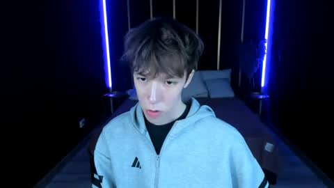 Mark online show from June 1, 8:36 am