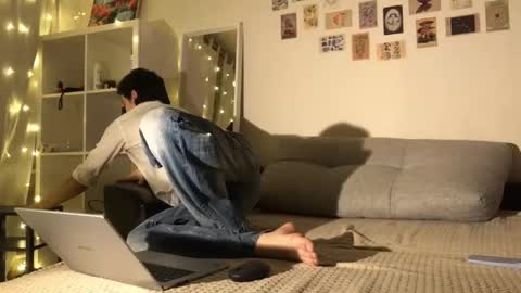 Mark online show from October 23, 3:37 pm