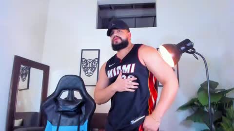 mark_x23 online show from May 19, 3:57 am