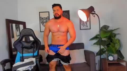 mark_x23 online show from May 26, 5:03 am
