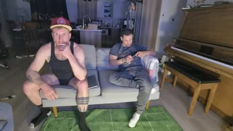 Gingerbred online show from October 21, 4:04 am