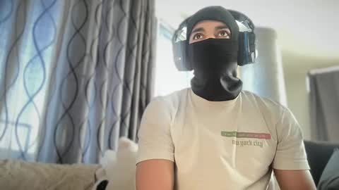 maskedfrstream online show from February 12, 4:11 pm