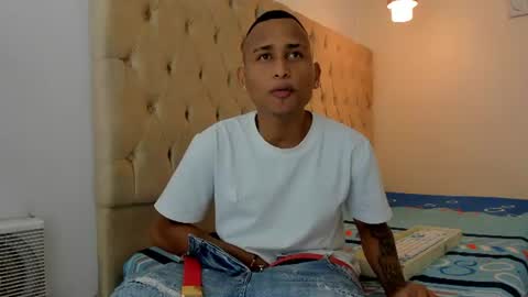 mastermorenohot23 online show from July 19, 10:21 am