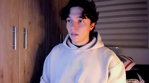 mastrangelo_x online show from July 14, 3:55 am