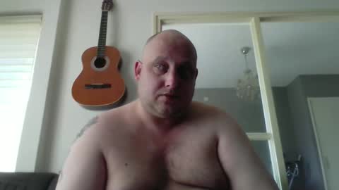 mastrubeertje1988 online show from May 7, 10:15 am