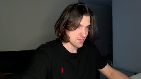 mateo_zeus online show from July 5, 9:00 pm