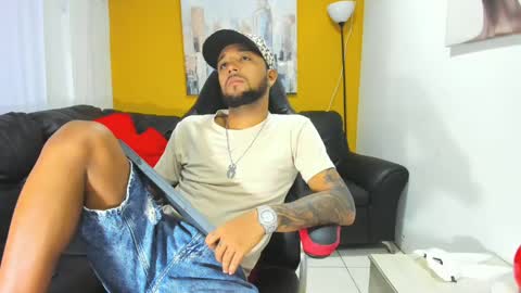 max_sexyhot26 online show from March 7, 3:29 am