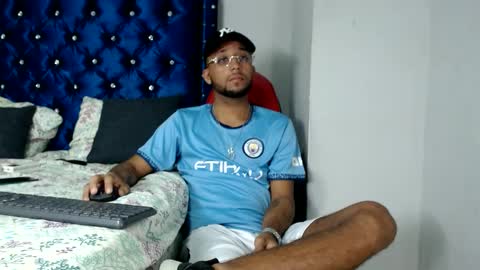 max_sexyhot26 online show from February 16, 2:33 am