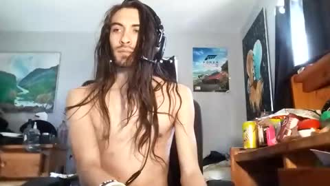 maximillianpayan95 online show from May 18, 3:06 pm