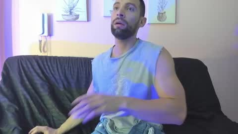 Maximo online show from February 17, 3:58 am