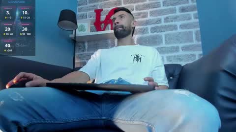 Maximo online show from December 19, 4:56 am