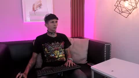 MAXIMO online show from July 17, 1:57 am