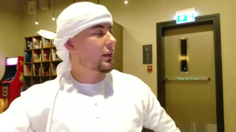 Maximus online show from October 1, 4:33 pm