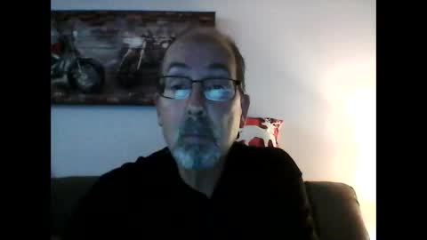 me at home online show from December 17, 9:27 pm