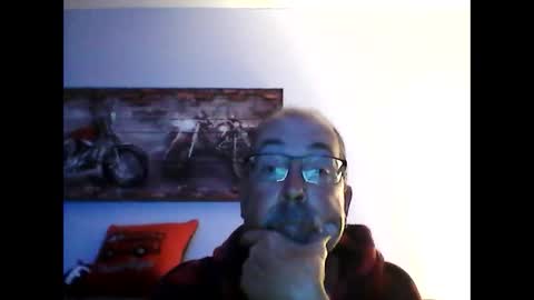 me at home online show from September 16, 10:16 am