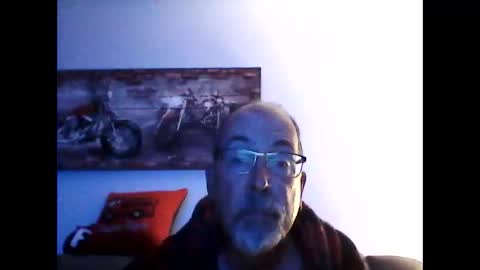 me at home online show from September 18, 10:06 am