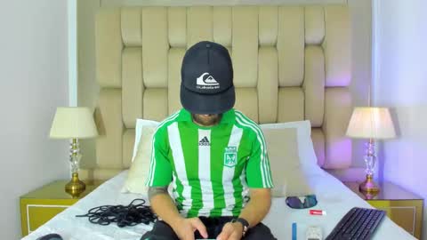  Medellin Boy  online show from February 26, 8:09 pm