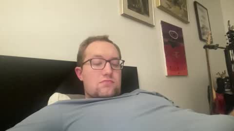 metallica92786 online show from March 4, 6:31 am