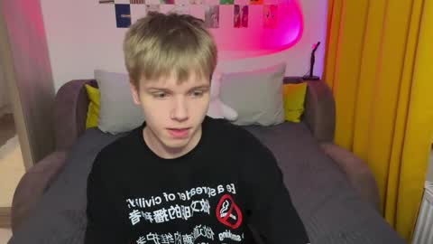 Arthur online show from March 9, 11:54 pm