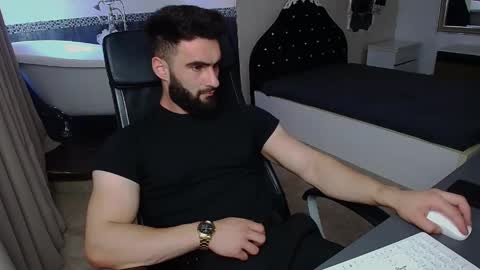 MicahLane online show from May 26, 5:47 am
